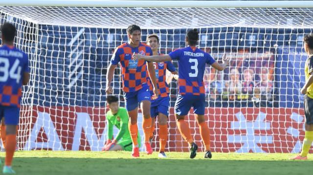 乐鱼网页版登录入口官网-广州小将七寸被对手抓住 4粒丢球因高空防守不足